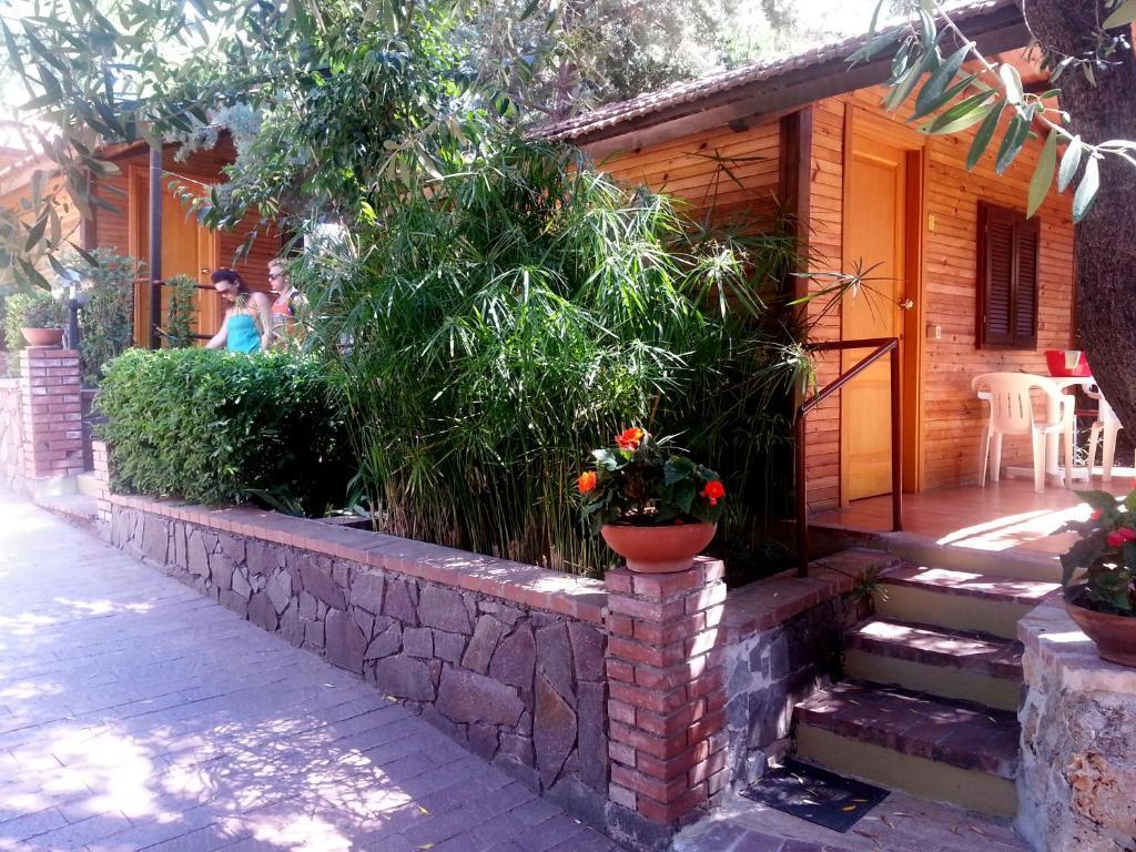 Cala Blanca Villaggio Alberghiero Марина ди Камерота Екстериор снимка